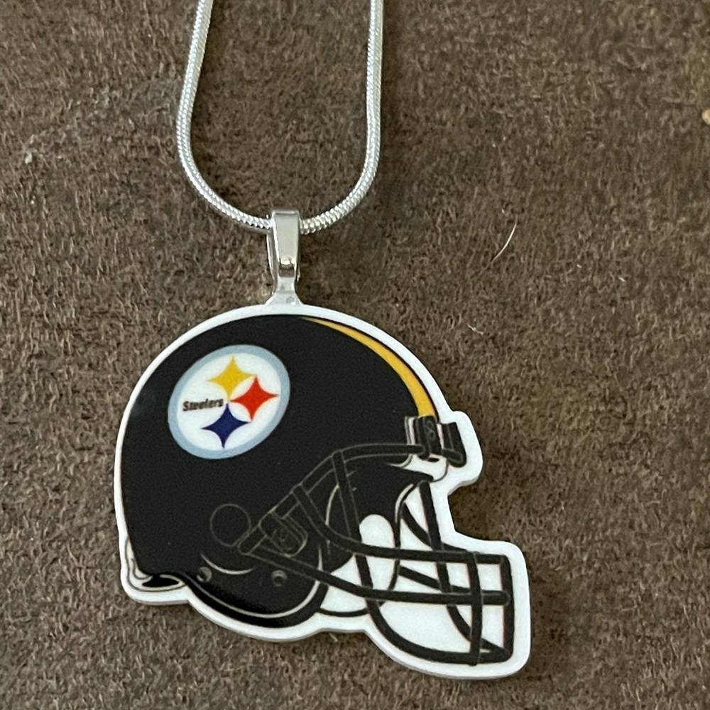 Pittsburgh Steelers necklace